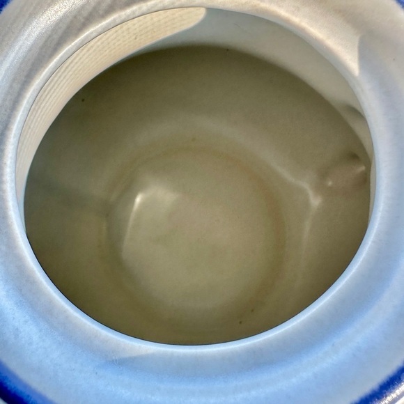 VINTAGE, PFALTZGRAFF, WHITE IRONSTONE TEAPOT WITH BLUE FLORAL PATTERN. - Picture 4 of 12